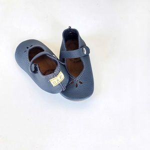 LOWEST PRICE ‼️ Duchess & Fox Navy Mary Janes